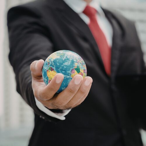 物販総合株式会社C&J